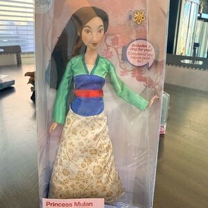 Disney Mulan Doll in Green and Blue Dress